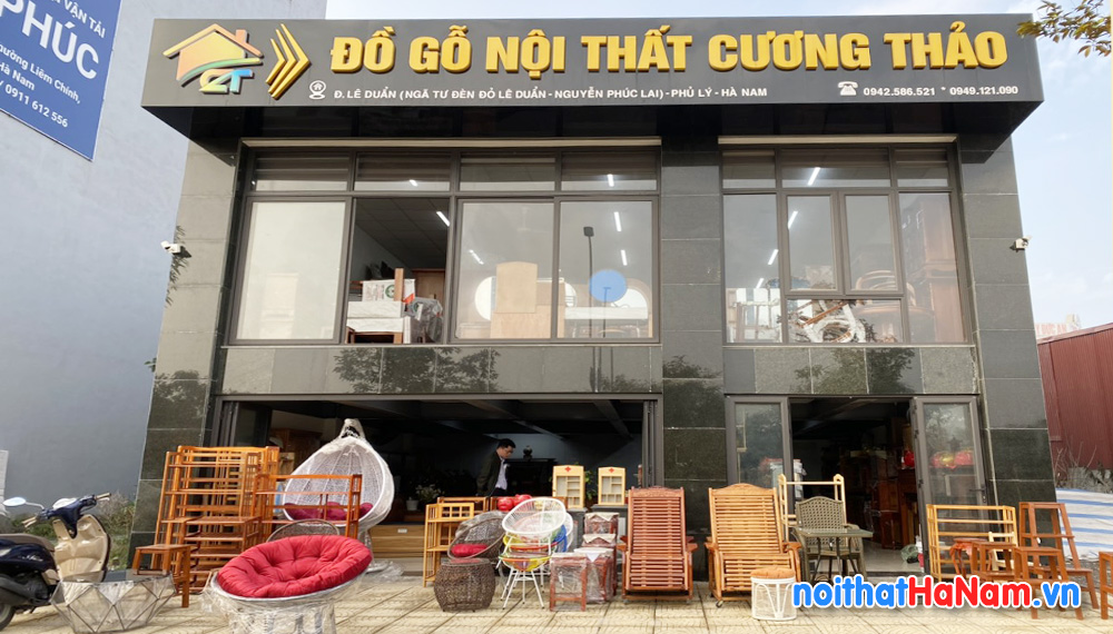 Cửa hàng đồ gỗ nội thất Cương Thảo ở Phú Lý, Hà Nam