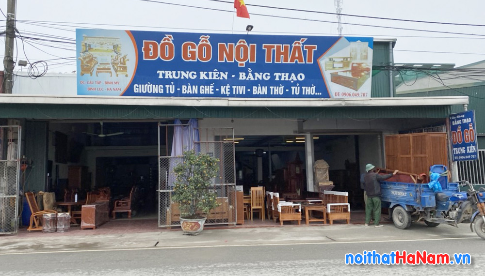 Cửa hàng đồ gỗ nội thất Trung Kiên - Bằng Thạo ở Bình Lục, Hà Nam